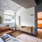 Lakeview Villa, Terrace And Garage 别墅