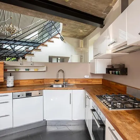 Lakeview Villa, Terrace And Garage