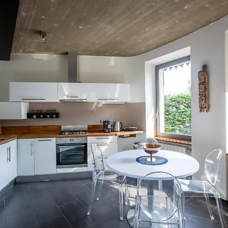 וילה Lakeview Villa, Terrace And Garage