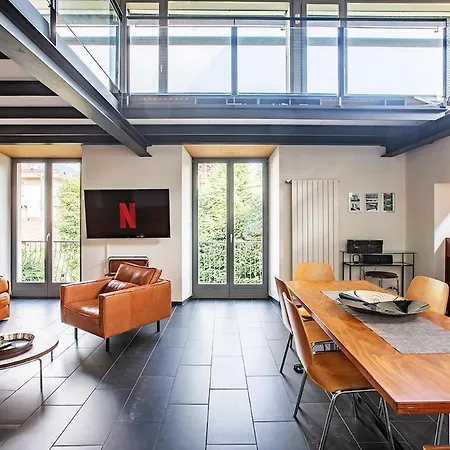 Lakeview Villa, Terrace And Garage * סטרסה