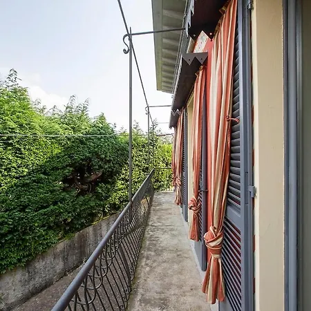 Lakeview Villa, Terrace And Garage וילה *