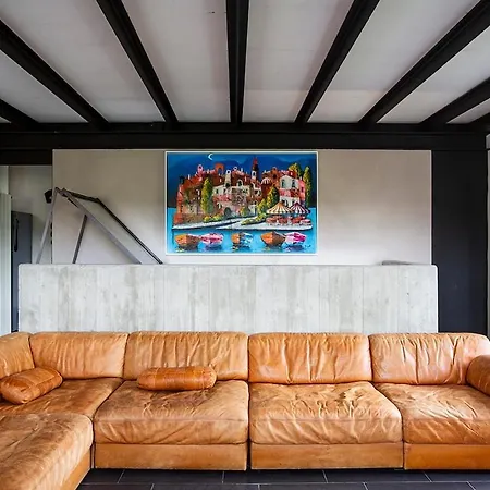 וילה Lakeview Villa, Terrace And Garage סטרסה