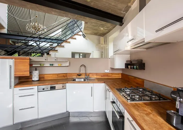 Lakeview Villa, Terrace And Garage