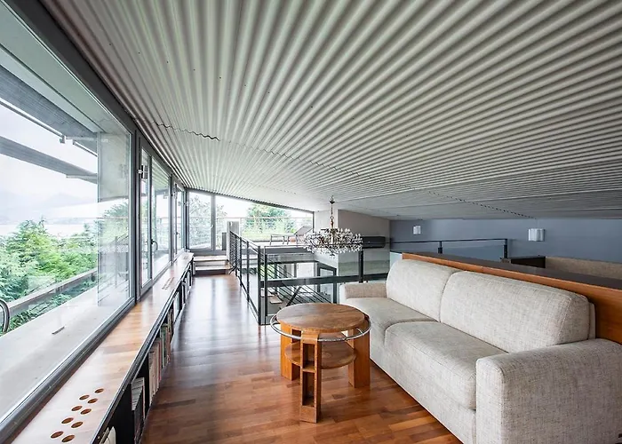 Lakeview Villa, Terrace And Garage 斯特雷萨