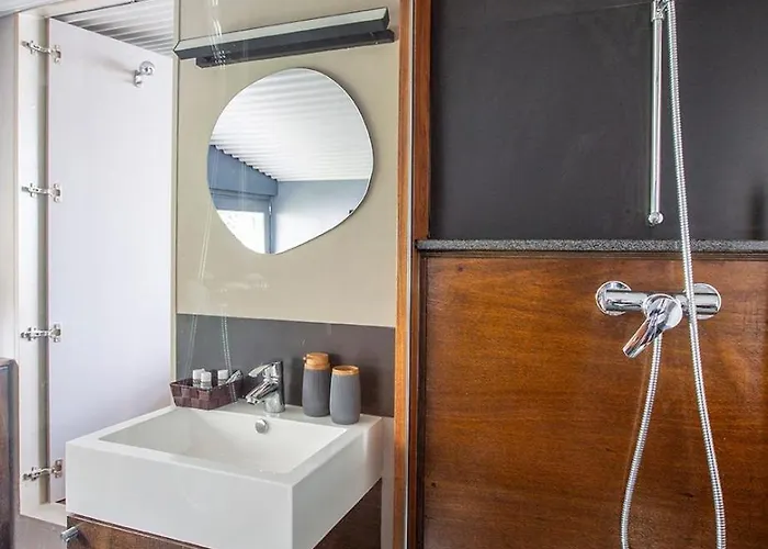 빌라 Lakeview Villa, Terrace And Garage *