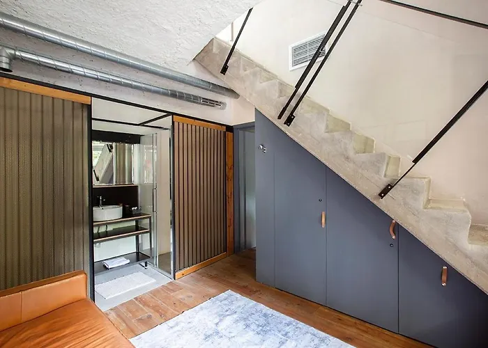 Lakeview Villa, Terrace And Garage 빌라